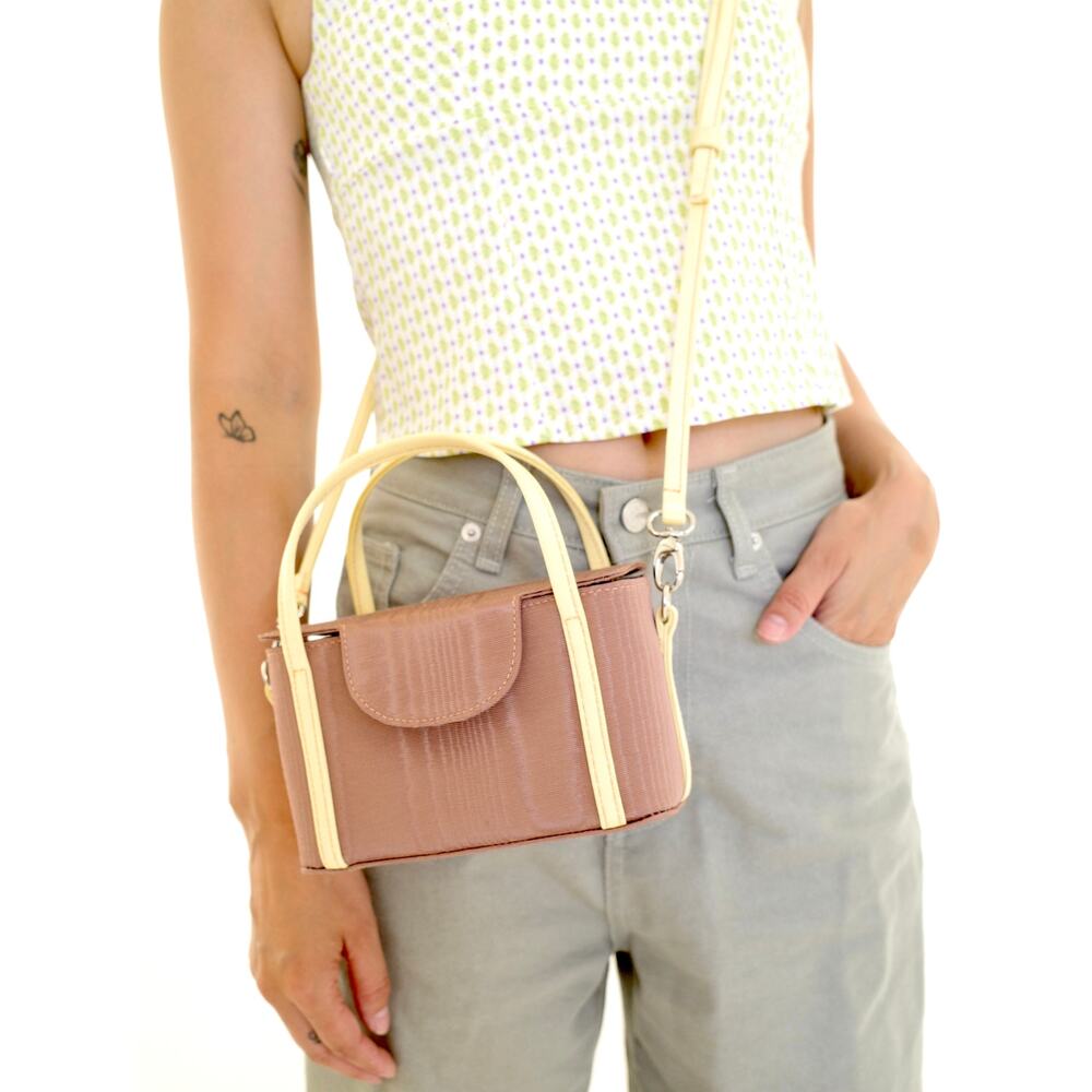 Grace Case in Banana Split Moire Color Way